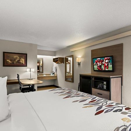 Red Roof Inn Detroit - Royal Oak/Madison Heights Dış mekan fotoğraf