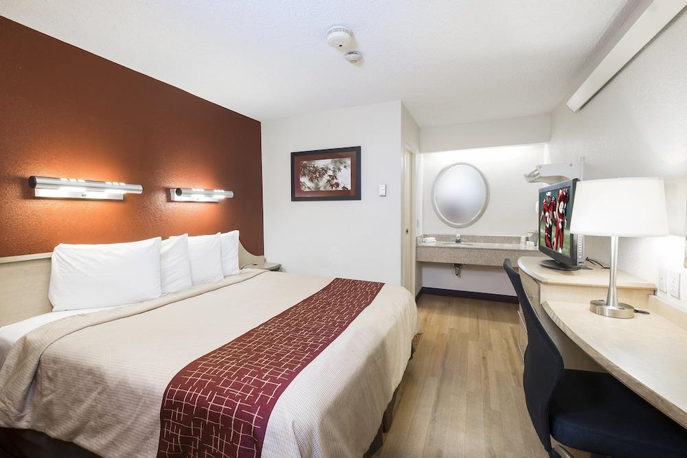 Red Roof Inn Detroit - Royal Oak/Madison Heights Dış mekan fotoğraf