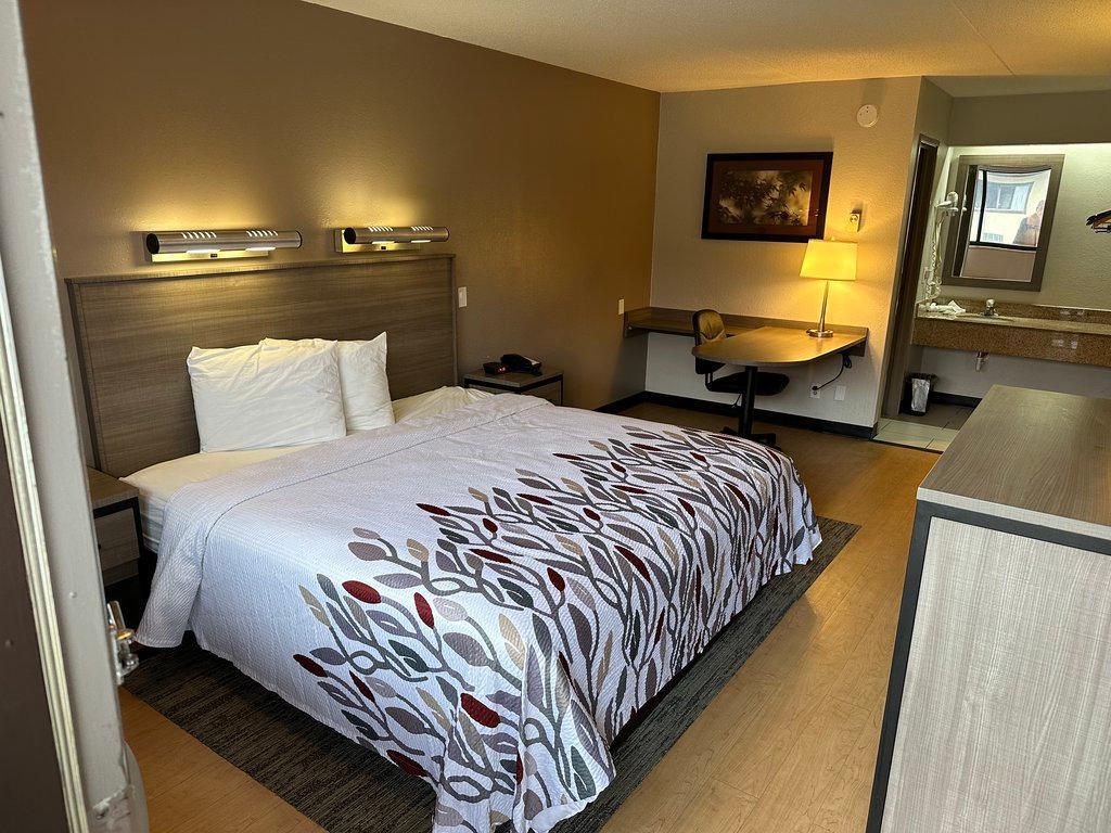 Red Roof Inn Detroit - Royal Oak/Madison Heights Dış mekan fotoğraf