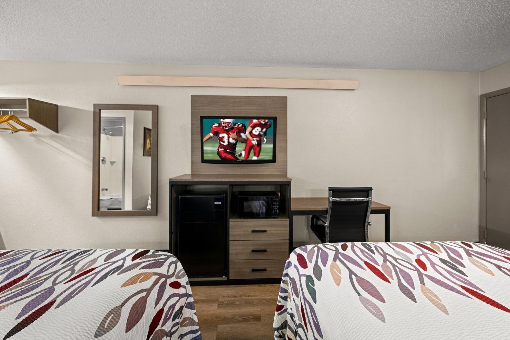 Red Roof Inn Detroit - Royal Oak/Madison Heights Dış mekan fotoğraf